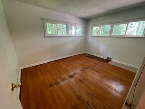 112 Kay St in Ithaca, NY - Building Photo - Building Photo