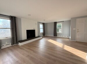 3 George St in Westport, CT - Building Photo - Building Photo