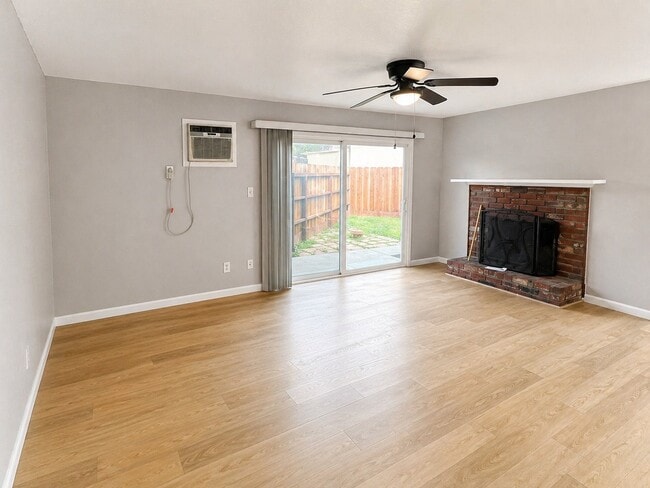 1112 Muir Ct in Manteca, CA - Building Photo - Building Photo