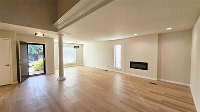 11921 Shady Trail Ln in Oklahoma City, OK - Building Photo - Building Photo