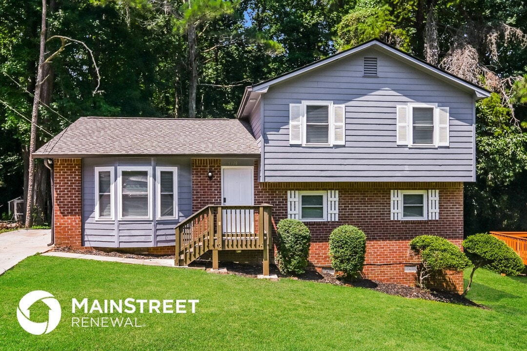 5338 Olde St in Stone Mountain, GA - Building Photo