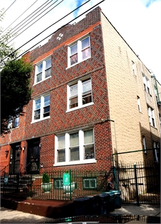 330 Starr St in Brooklyn, NY - Building Photo