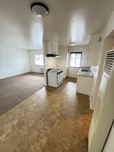 1160 E Alosta Ave in Azusa, CA - Building Photo - Building Photo