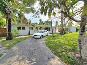 10330 SW 53rd St in Miami, FL - Building Photo - Building Photo