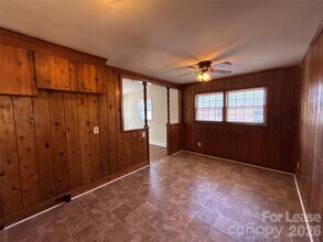 4428 Brooktree Dr in Charlotte, NC - Building Photo - Building Photo