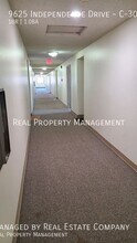 9625 Independence Dr in Anchorage, AK - Foto de edificio - Building Photo