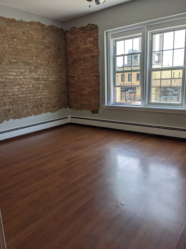 1139 S Washington Ave in Lansing, MI - Building Photo - Building Photo