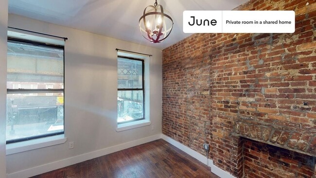 Room in Shared 4 bed/2 bath home, Unit B in New York, NY - Foto de edificio - Building Photo
