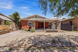 2911 Grant Ave in El Paso, TX - Building Photo