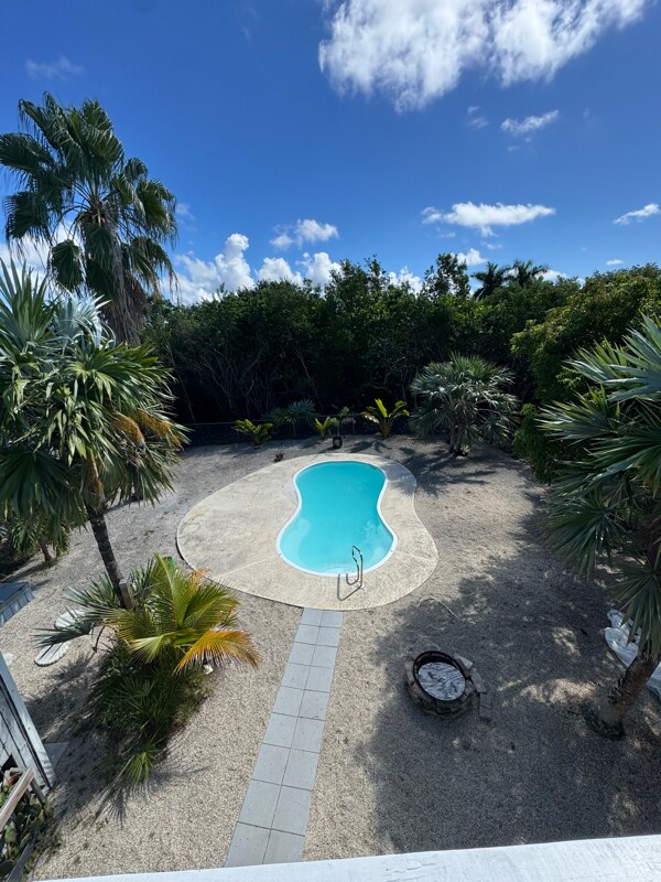 467 W Shore Dr in Summerland Key, FL - Building Photo - Building Photo