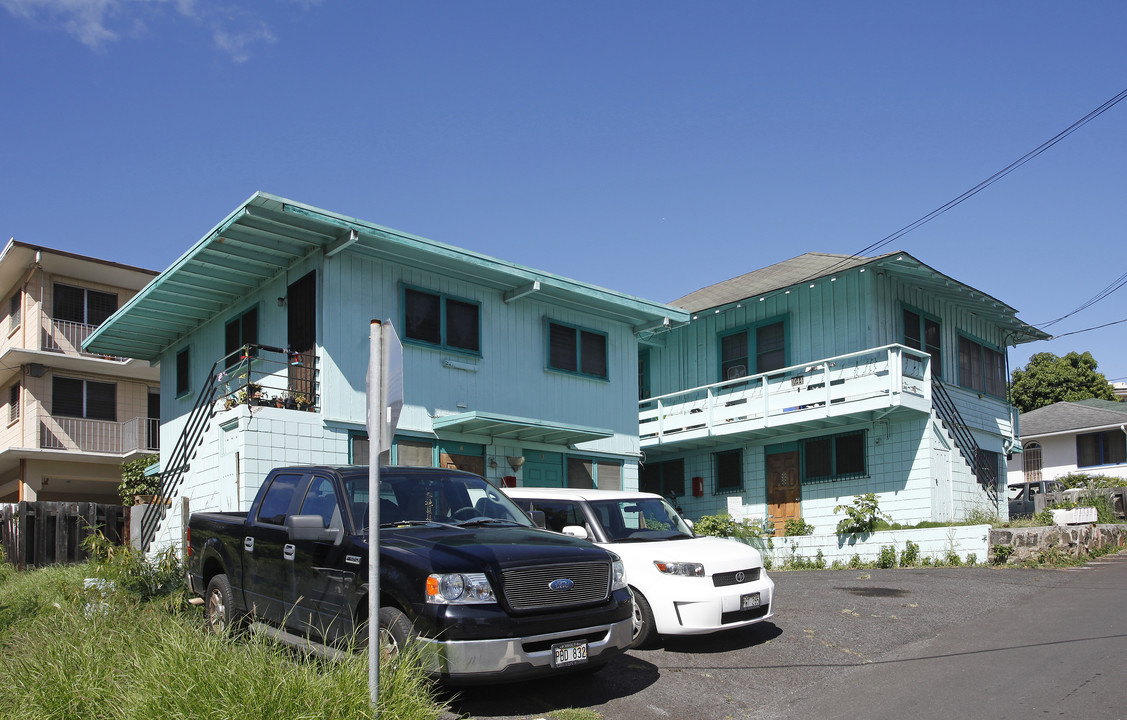 1044 Green St in Honolulu, HI - Building Photo