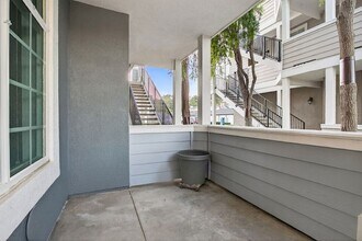 23412 Pacific Park Dr, Unit 25F in Aliso Viejo, CA - Foto de edificio - Building Photo