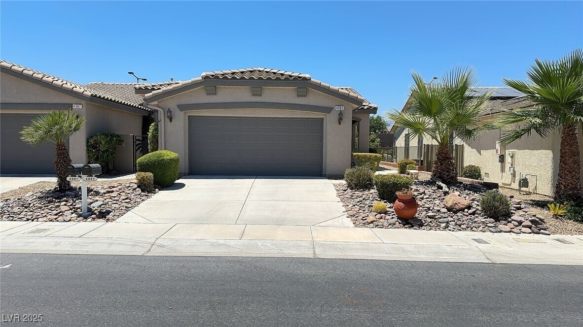 4981 Vincitor St in Las Vegas, NV - Building Photo