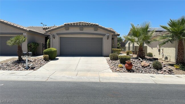 property at 4981 Vincitor St