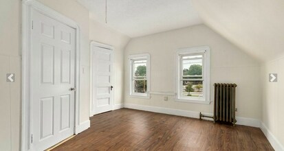 86 Elm St, Unit 2 in Somerville, MA - Building Photo - Building Photo