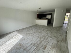 765 Cresting Oak Cir in Orlando, FL - Building Photo - Building Photo