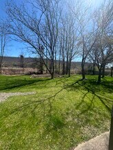 427 S Hamilton St, Unit B in Painted Post, NY - Foto de edificio - Building Photo