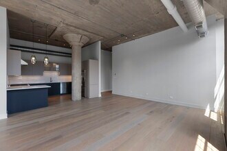 17 N Loomis St in Chicago, IL - Building Photo - Building Photo