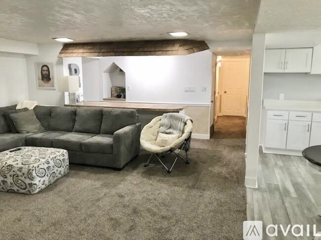 1561 N 700 E in Bountiful, UT - Building Photo - Building Photo
