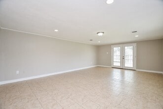 14902 Gloster St in Channelview, TX - Building Photo - Building Photo