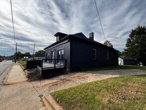 2003 N Main St in Danville, VA - Building Photo - Building Photo