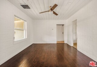 5754 Fallbrook Ave in Los Angeles, CA - Building Photo - Building Photo