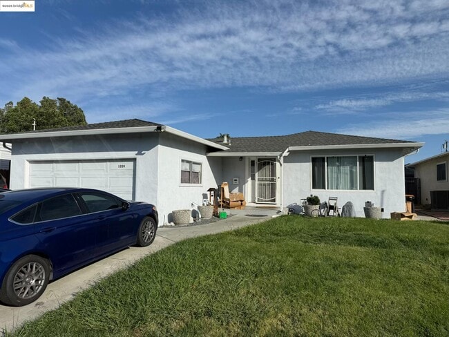 property at 1209 Tulip Dr