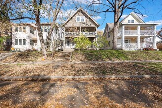 1997-1999 Ashland Ave in St. Paul, MN - Building Photo - Building Photo