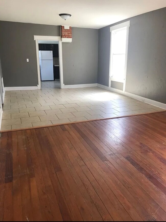 2230 N Campbell Ave in Springfield, MO - Building Photo - Building Photo