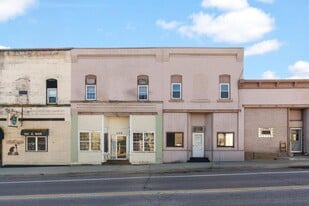130 E Main St in Merrimac, WI - Building Photo