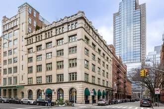 53 N Moore St in New York, NY - Building Photo - Building Photo
