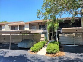 650 Bird Bay Dr E, Unit 105 in Venice, FL - Building Photo