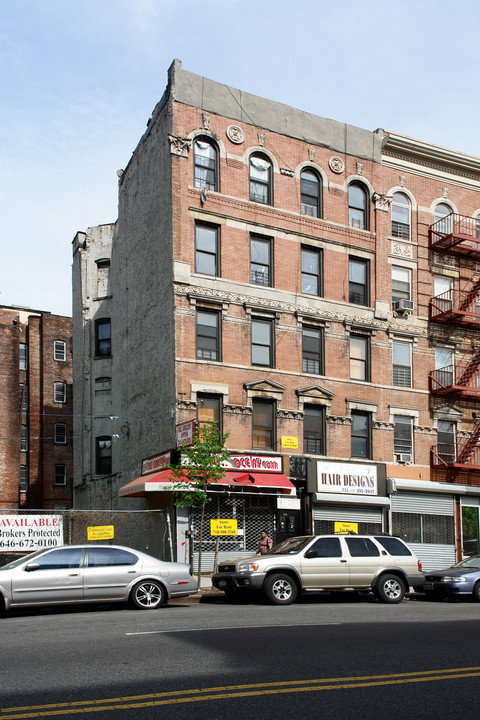 2807 Frederick Douglass Blvd in New York, NY - Foto de edificio