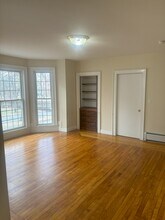145 Court St, Unit #2 in Keene, NH - Building Photo - Building Photo