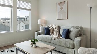 10670 Jake Jabs Blvd in Longmont, CO - Building Photo