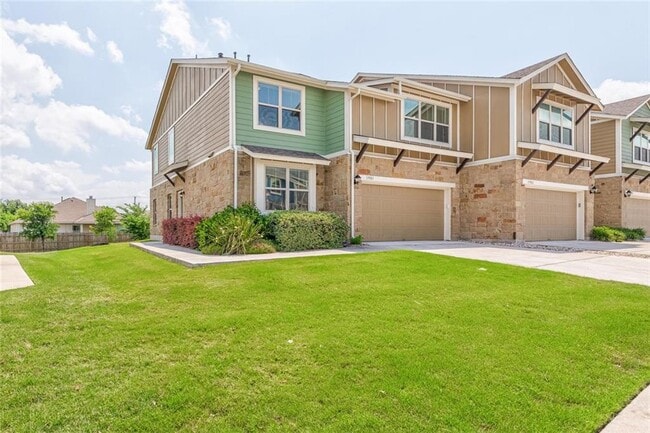 1620 Bryant Dr in Round Rock, TX - Building Photo - Building Photo