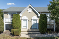 Prairie Creek Townhomes in Dekalb, IL - Building Photo - Building Photo