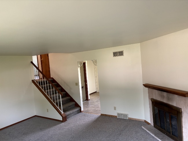 817 Henry St, Unit 817 in Waunakee, WI - Building Photo - Building Photo
