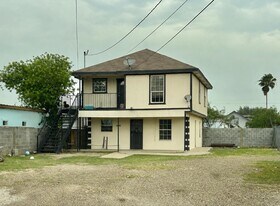 1740 Orquidia Ln in Laredo, TX - Building Photo