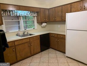 3543 Simpson Farm Dr SE in Smyrna, GA - Building Photo - Building Photo