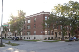 5609 S Michigan Ave Apartments