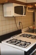 38 Gardner St, Unit 38L-25 in Boston, MA - Foto de edificio - Building Photo