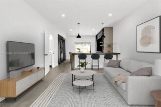 16911 SW 137th Ct in Miami, FL - Building Photo - Building Photo