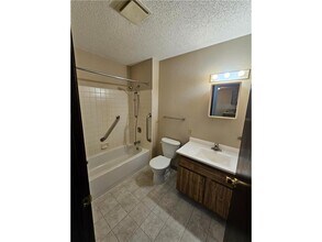 1757 4th Ave in Windom, MN - Building Photo - Building Photo