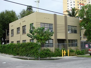 101-115 NE 78th St in Miami, FL - Building Photo - Building Photo