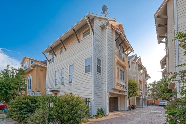 219 Knox St in Houston, TX - Building Photo - Building Photo