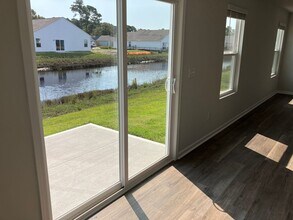 4907 Abbington Oaks Wy in Southport, NC - Building Photo - Building Photo