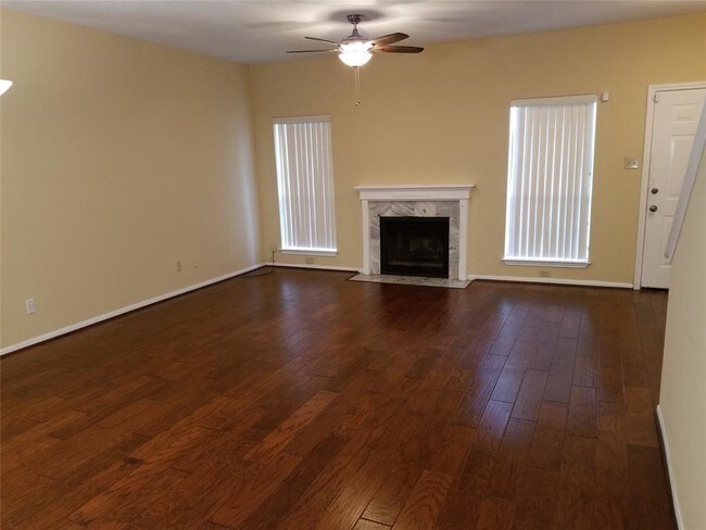 property at 2938 Holly Hall St