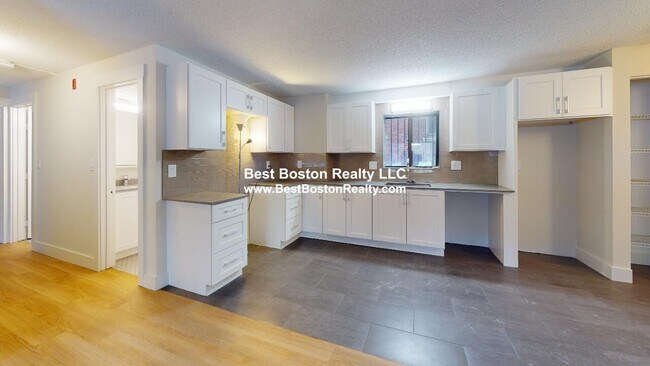 16 Elmer St in Cambridge, MA - Building Photo - Building Photo