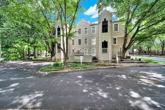 300 S Cedar St, Unit 9 in Charlotte, NC - Building Photo - Building Photo